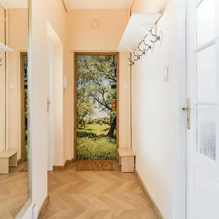 Apartament Totu Abrahama 72 *